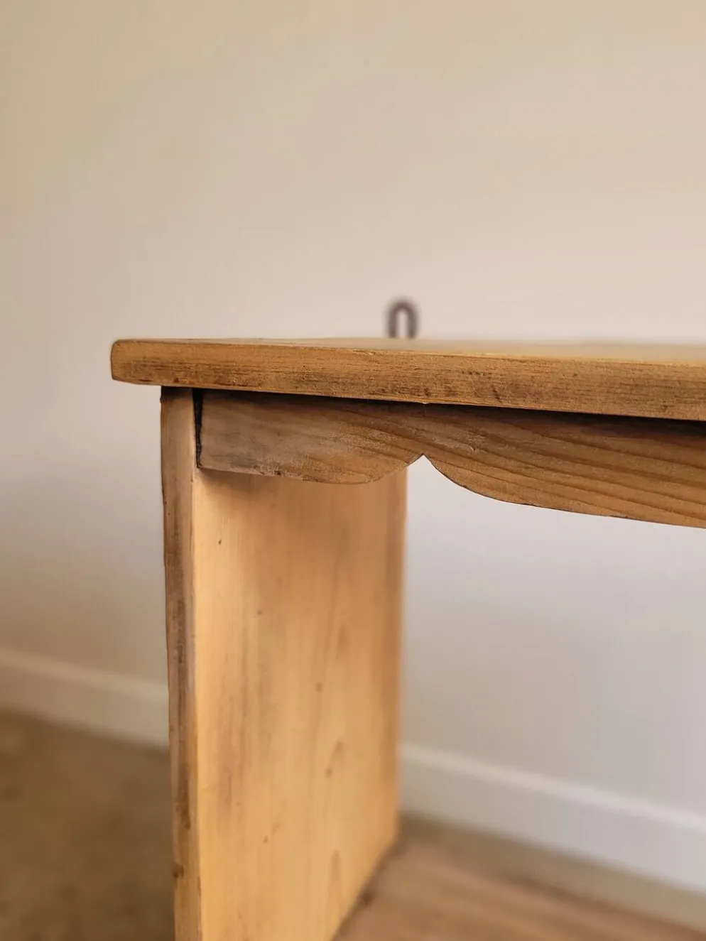 Étagère murale en bois