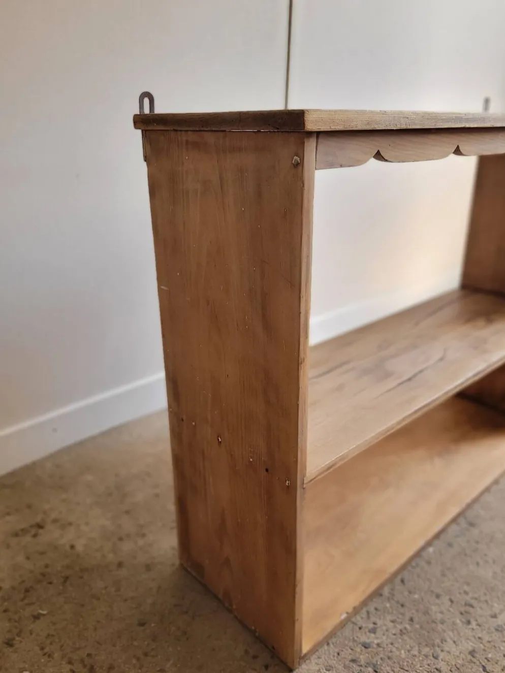 Étagère murale en bois