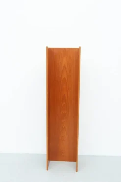 Étagère murale en bois de cerisier par Walter Wirz pour Wilhelm Renz, années 1960.