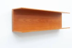 Étagère murale en bois de cerisier par Walter Wirz pour Wilhelm Renz, années 1960.