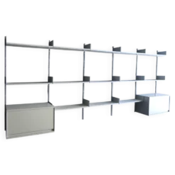 Étagère murale modèle 606 par Dieter Rams pour Vitsoe. Années 1960.