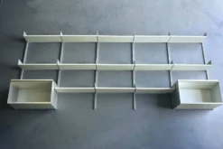 Étagère murale modèle 606 par Dieter Rams pour Vitsoe. Années 1960.