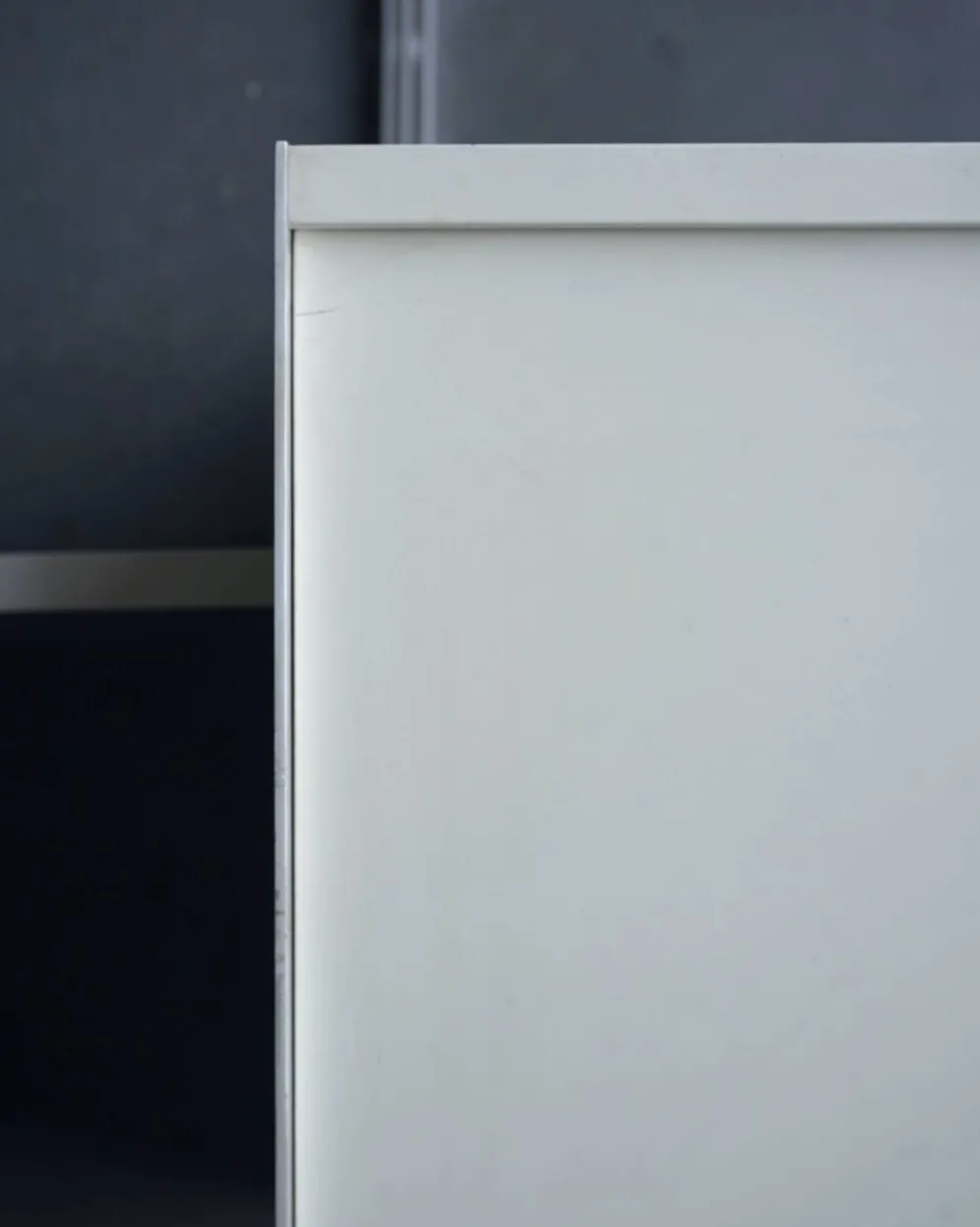 Étagère murale modèle 606 par Dieter Rams pour Vitsoe. Années 1960.