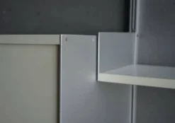 Étagère murale modèle 606 par Dieter Rams pour Vitsoe. Années 1960.
