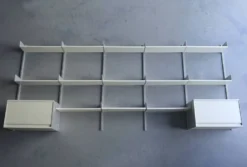 Étagère murale modèle 606 par Dieter Rams pour Vitsoe. Années 1960.