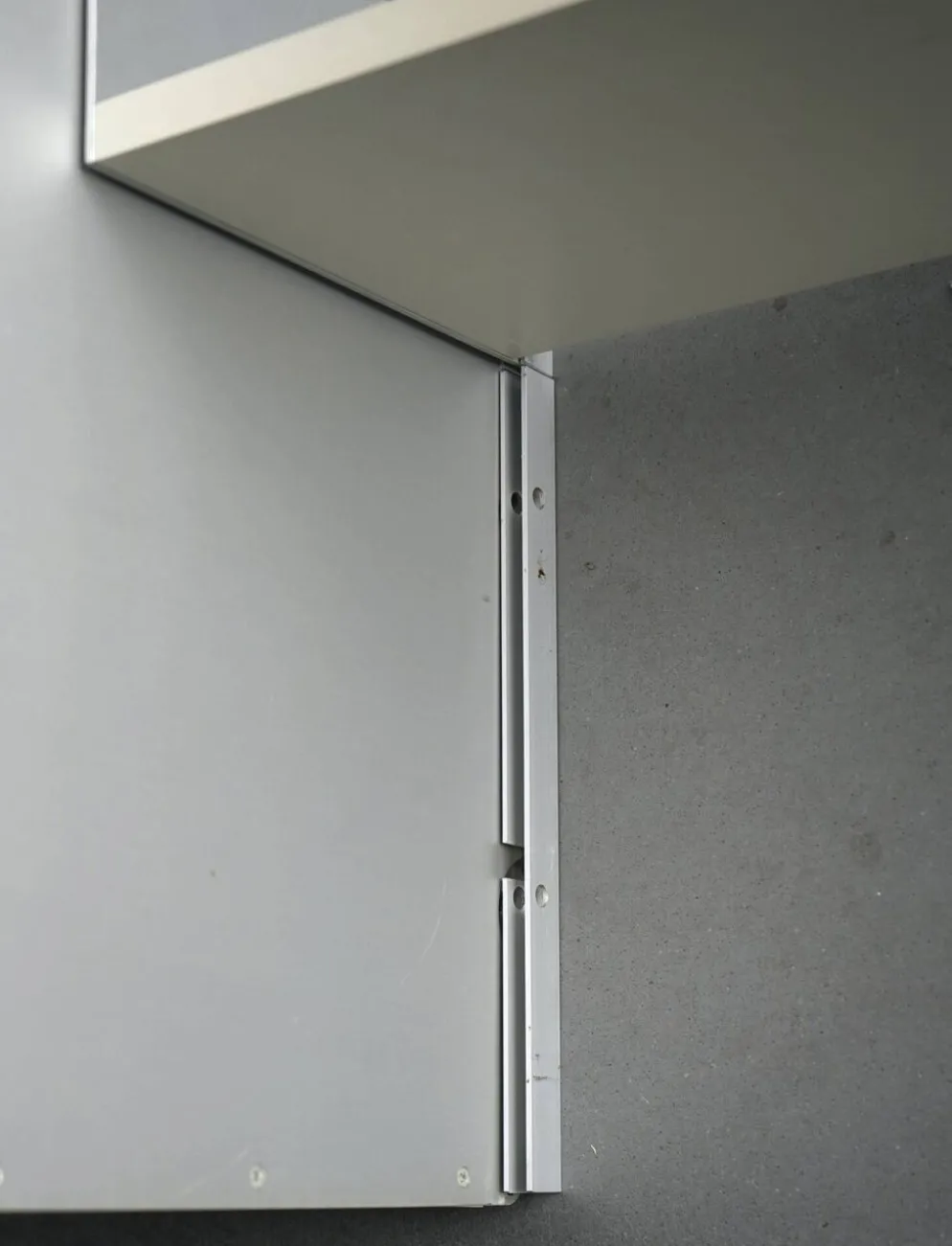 Étagère murale modèle 606 par Dieter Rams pour Vitsoe. Années 1960.