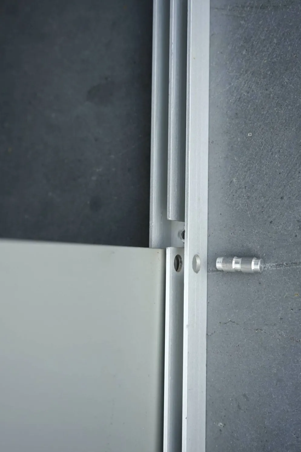 Étagère murale modèle 606 par Dieter Rams pour Vitsoe. Années 1960.