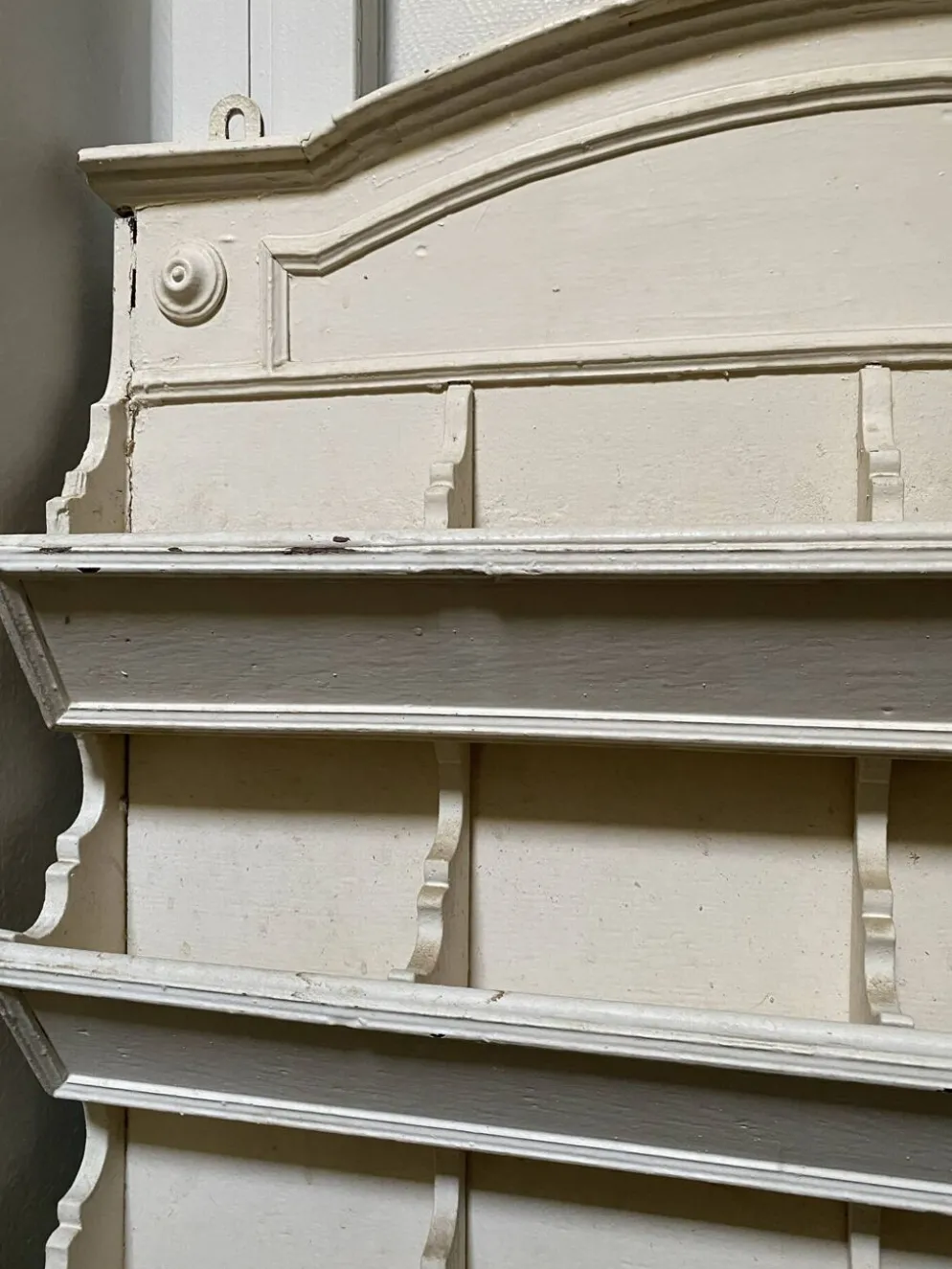 Étagère murale multi casier bois crème