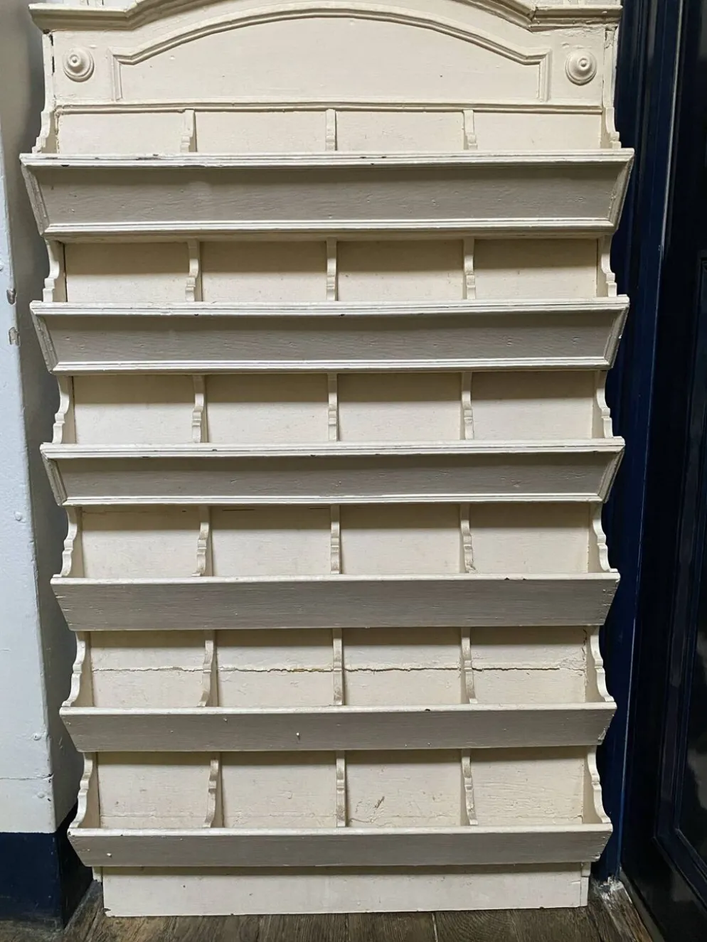 Étagère murale multi casier bois crème