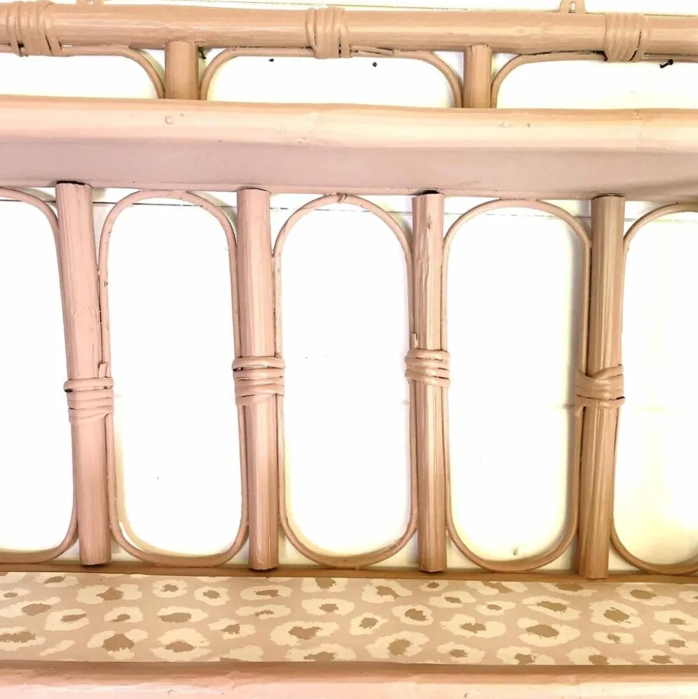 Étagère murale rotin rose poudré
