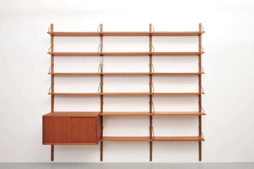 Étagère murale Royal System en teck par Poul Cadovius pour Cado, années 1950.
