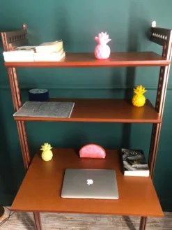 Étagère murale scandinave