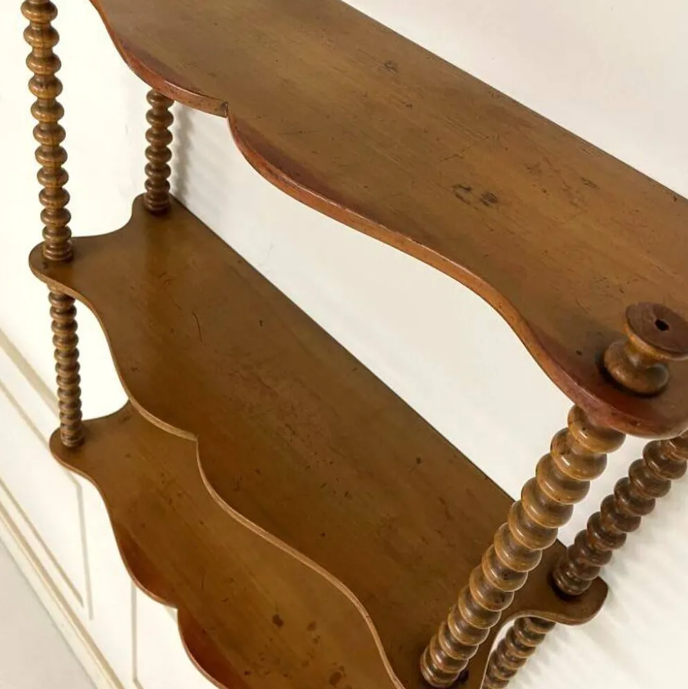 Étagère murale vintage en bois tourné, 3 niveaux