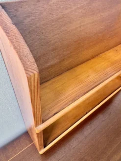 Étagère à épices vintage