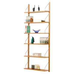 Étagère scandinave des années 60 en chêne doré.