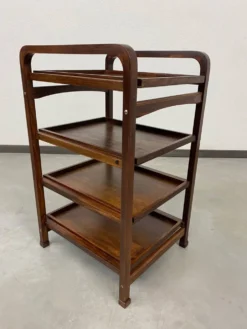 Étagères Thonet
