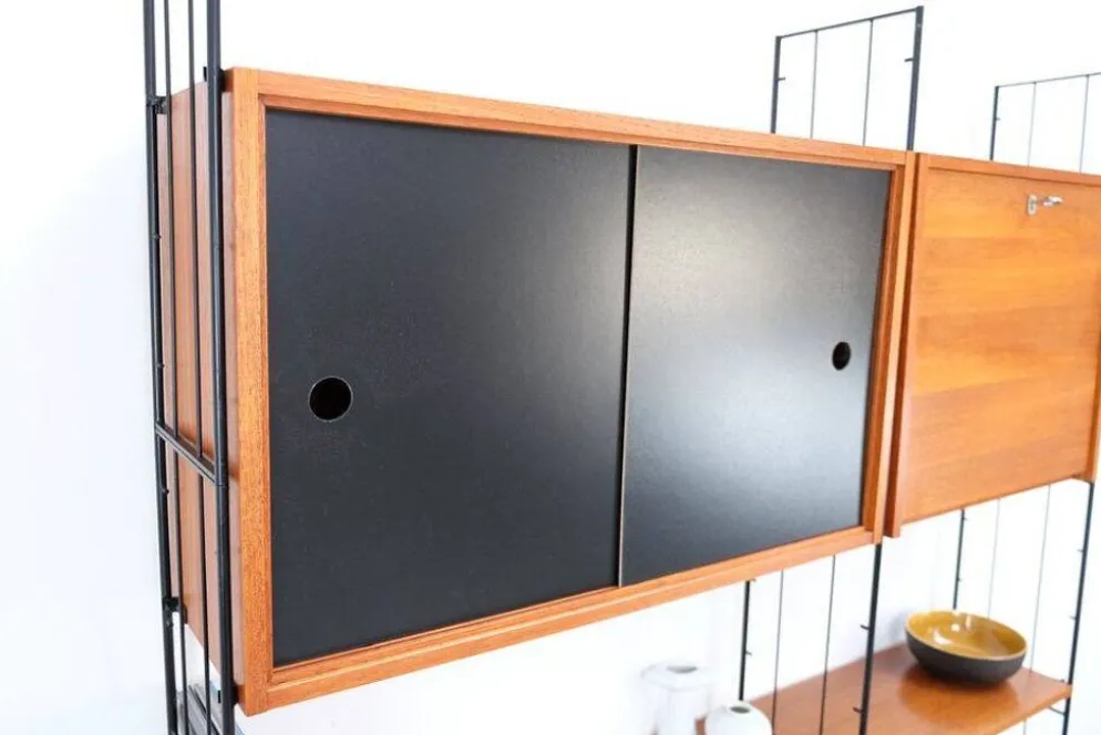Étagère style teck vintage des années 60-70, style rétro, milieu du siècle