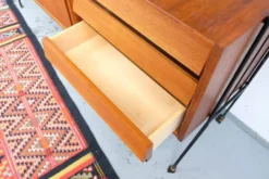 Étagère style teck vintage des années 60-70, style rétro, milieu du siècle