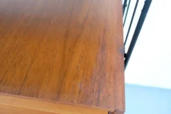 Étagère style teck vintage des années 60-70, style rétro, milieu du siècle