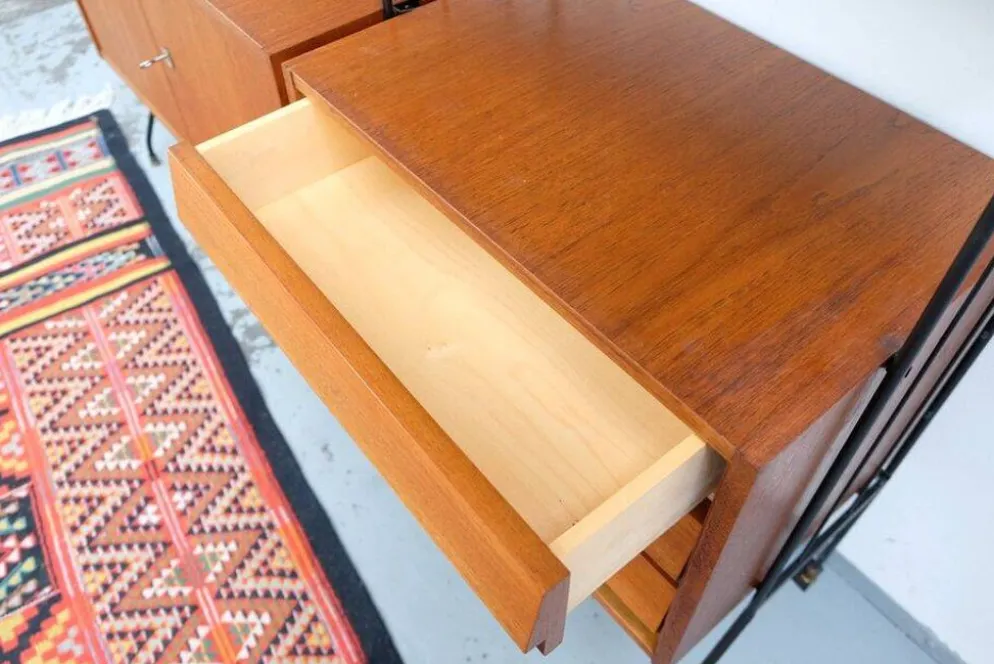 Étagère style teck vintage des années 60-70, style rétro, milieu du siècle