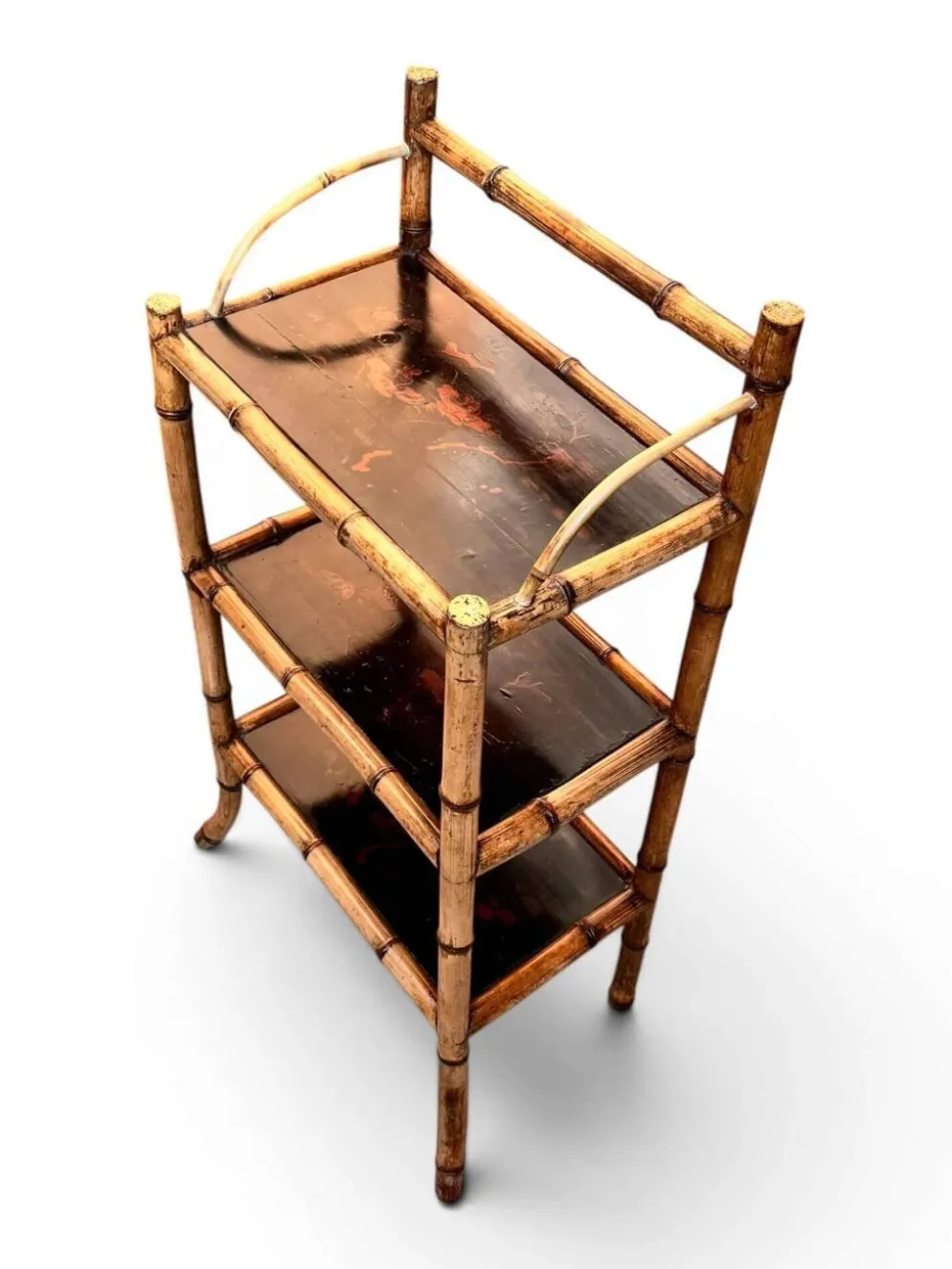 Étagère sur pied en laque du Japon et bambou, époque 1900