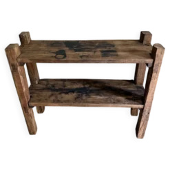 Étagère sur pieds en bois brut, art populaire