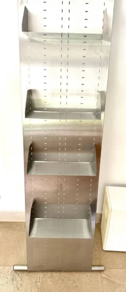 Étagère sur pieds Ligne Roset