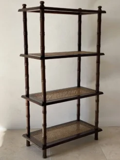 Étagère vintage bois et cannage style colonial 4 niveaux