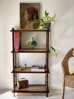 Étagère vintage bois et cannage style colonial 4 niveaux