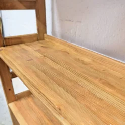 Étagère vintage en bois