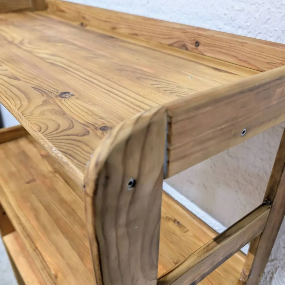 Étagère vintage en bois