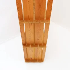 Étagère vintage en pin dans le style de Maison Regain, années 1980