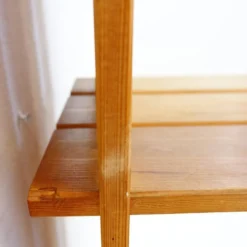 Étagère vintage en pin dans le style de Maison Regain, années 1980