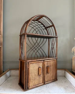 Étagère vintage en rotin
