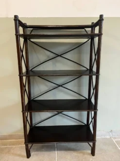 Étagère vintage en rotin