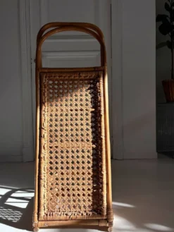 Étagère vintage en rotin et cannage – années 70