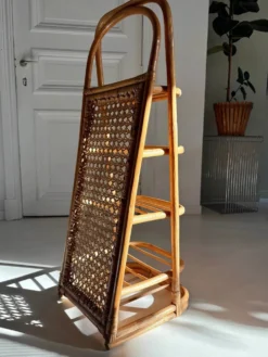 Étagère vintage en rotin et cannage – années 70