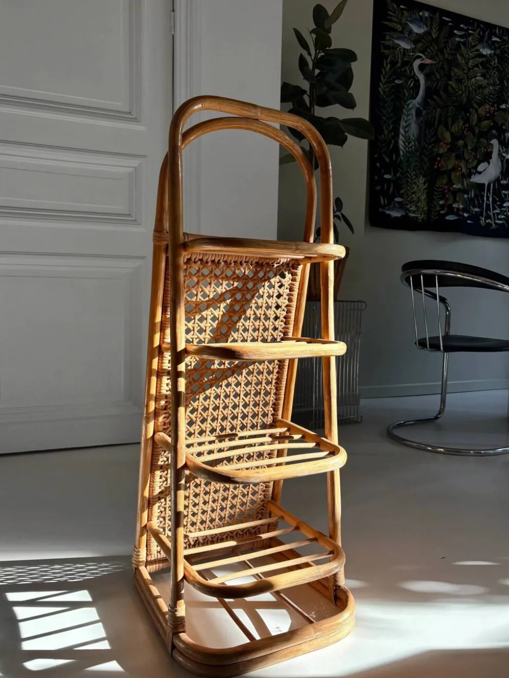 Étagère vintage en rotin et cannage – années 70