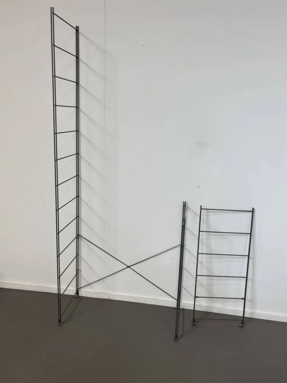 Étagère vintage Niels Gammelgaard pour Ikea ‘Peter’