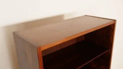 Étagère vintage étroite | Bois de rose | Hundevad pour Omann Jun