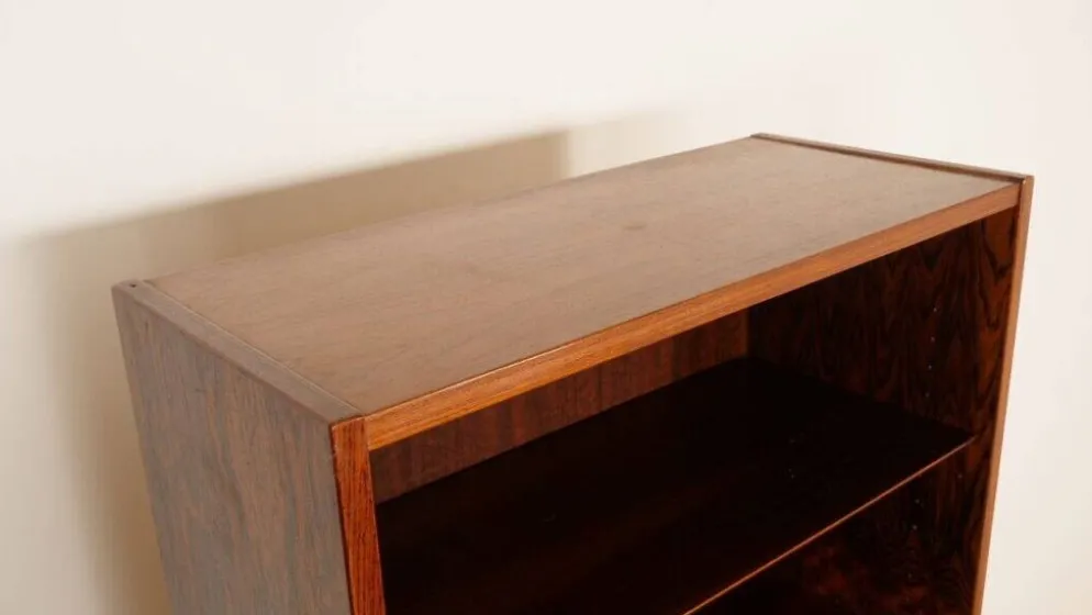 Étagère vintage étroite | Bois de rose | Hundevad pour Omann Jun