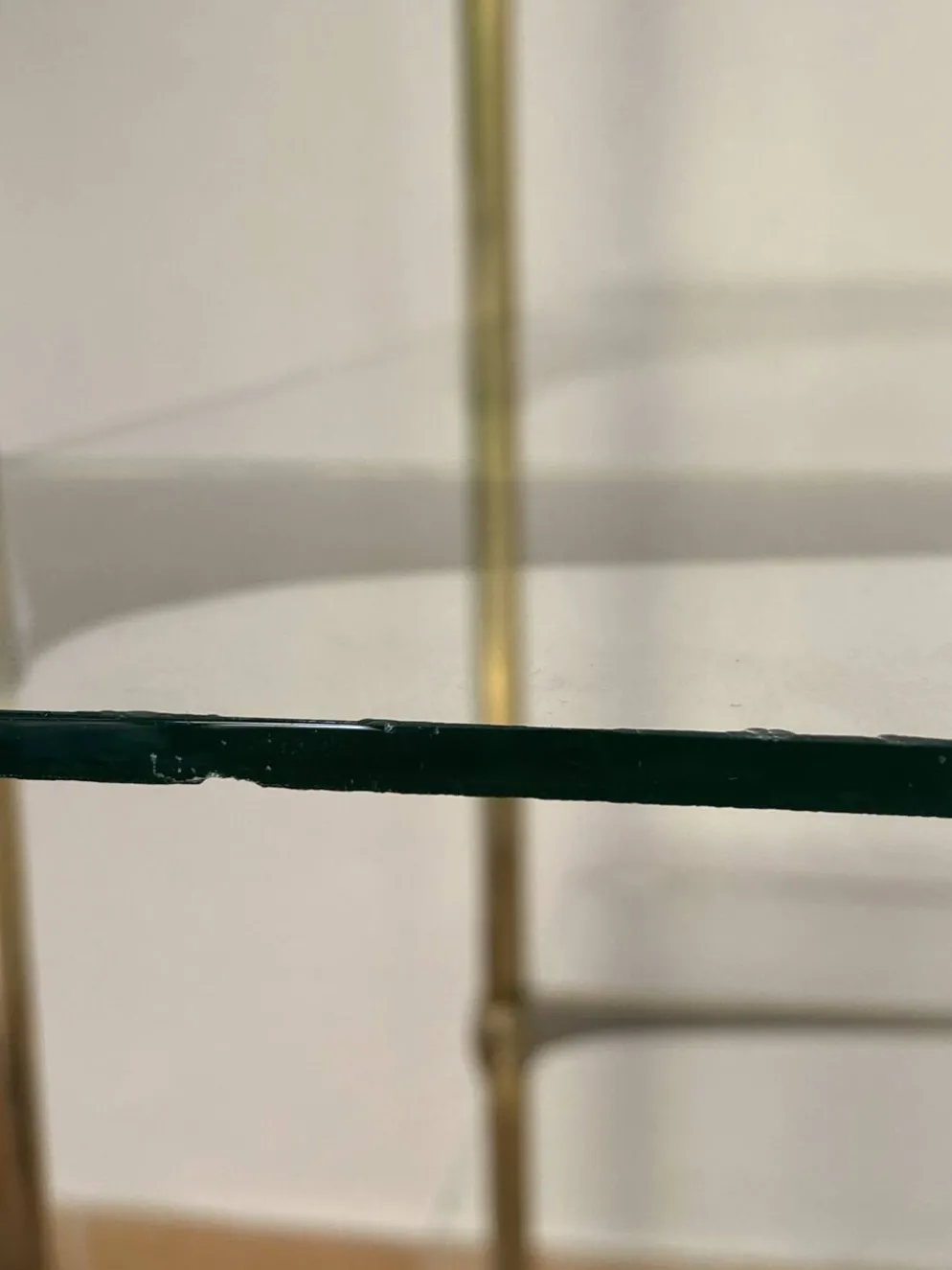 Étagère, vitrine de comptoir en verre, laiton et bois, Siegel Paris