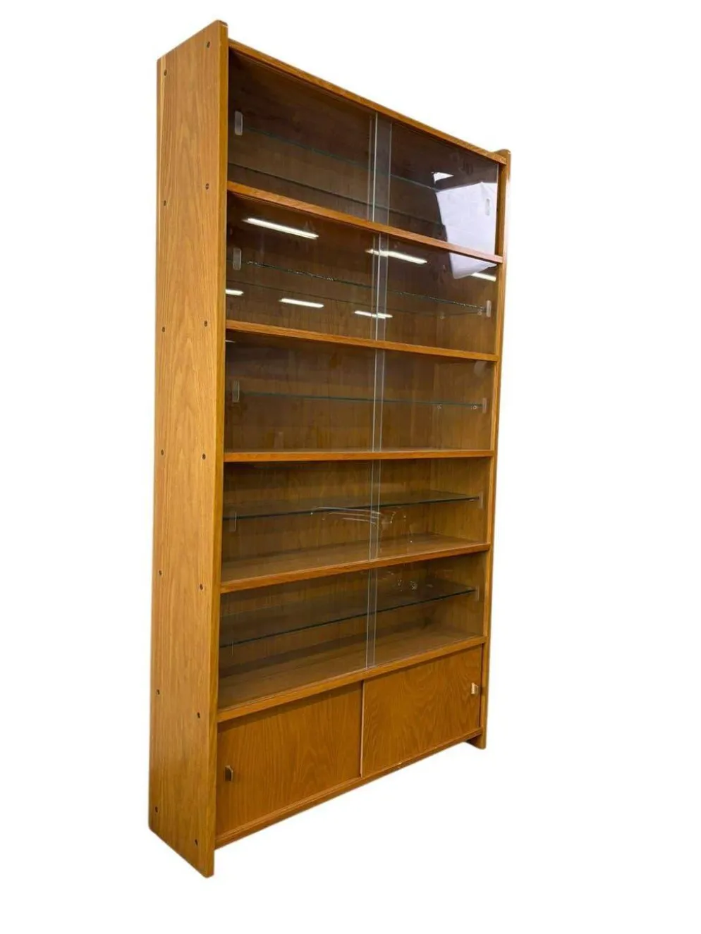 Étagère/vitrine/meuble de collection vintage en bois peu profond