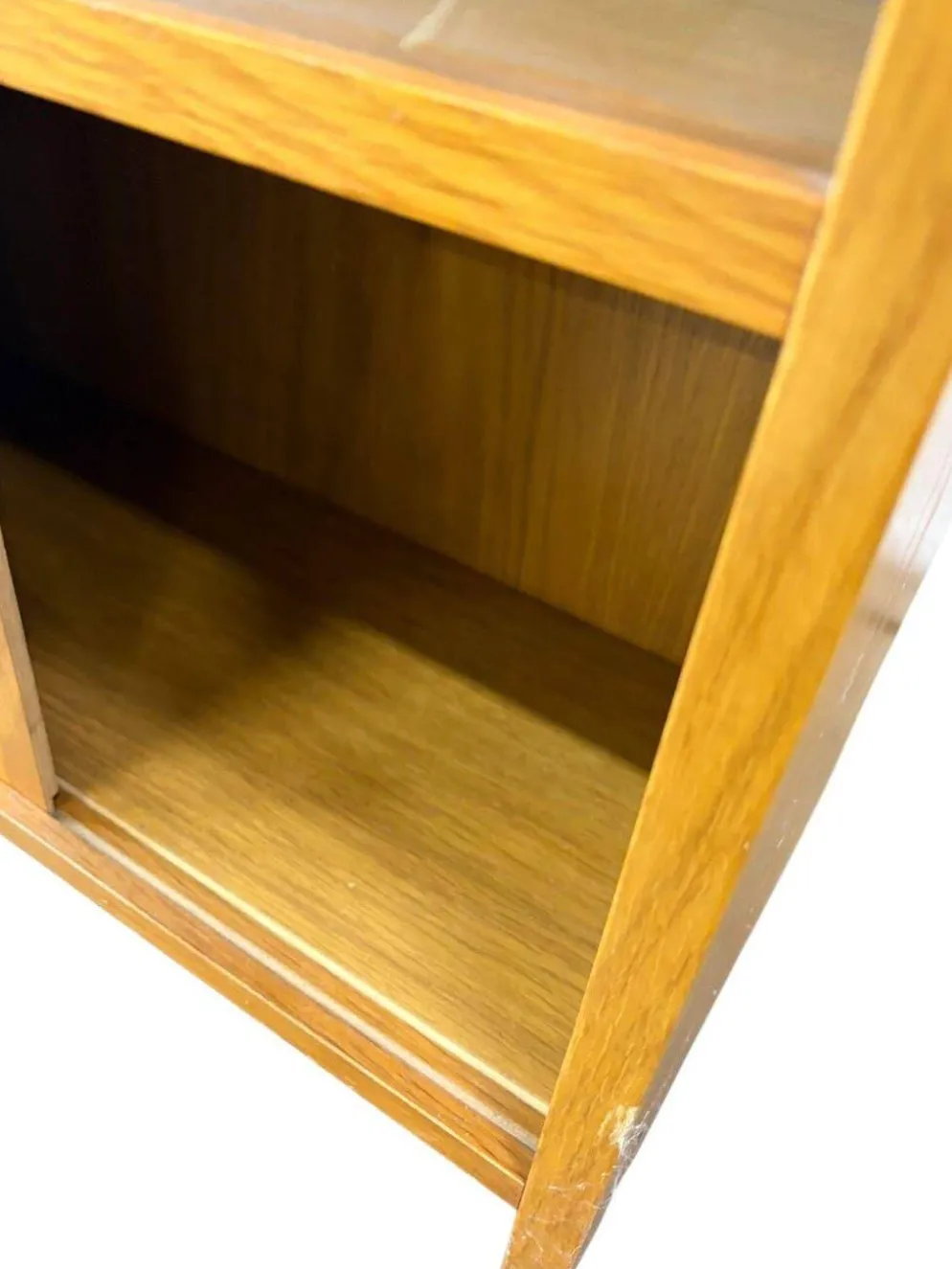 Étagère/vitrine/meuble de collection vintage en bois peu profond
