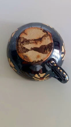 Tasse ancienne en poterie Alsacienne