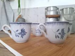 Tasse à café bleu Niderviller 1970 - 1980