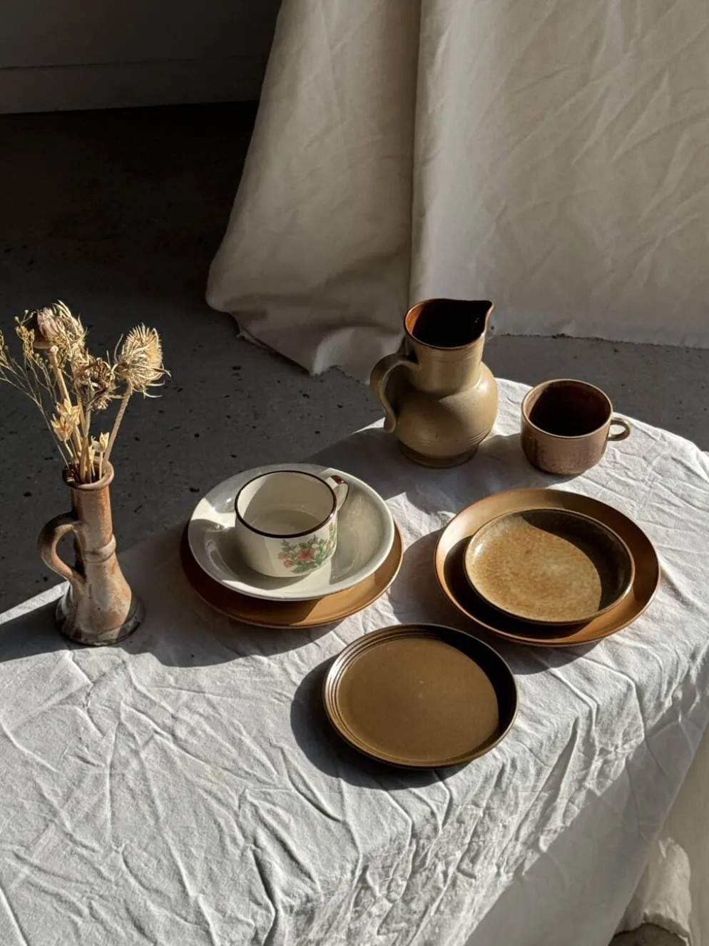 Tasse en grès émaillé brun H6,5 D10,5