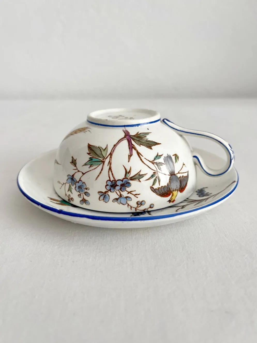 Tasse en terre de fer polychrome "Nella" Jules Veillard Bordeaux (JVB)