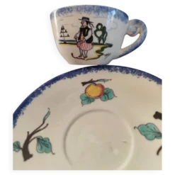 Tasse et soucoupe vintage en faïence HB Quimper – Décor Mont Saint-Michel