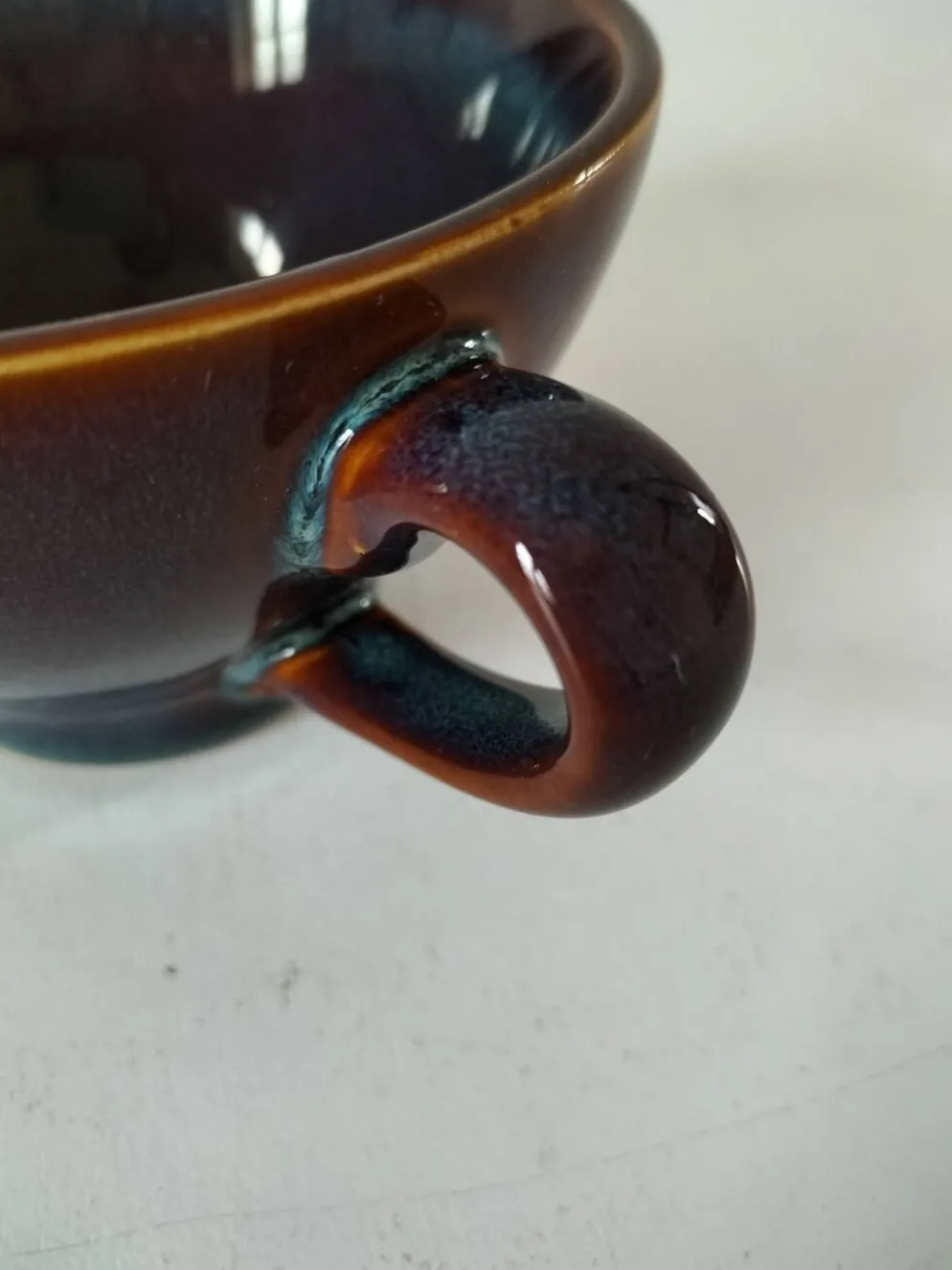 Tasse grès moucheté
